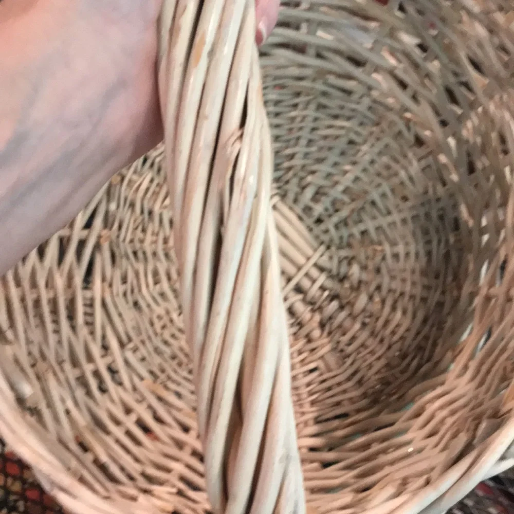 White Basket Large Sturdy Handle